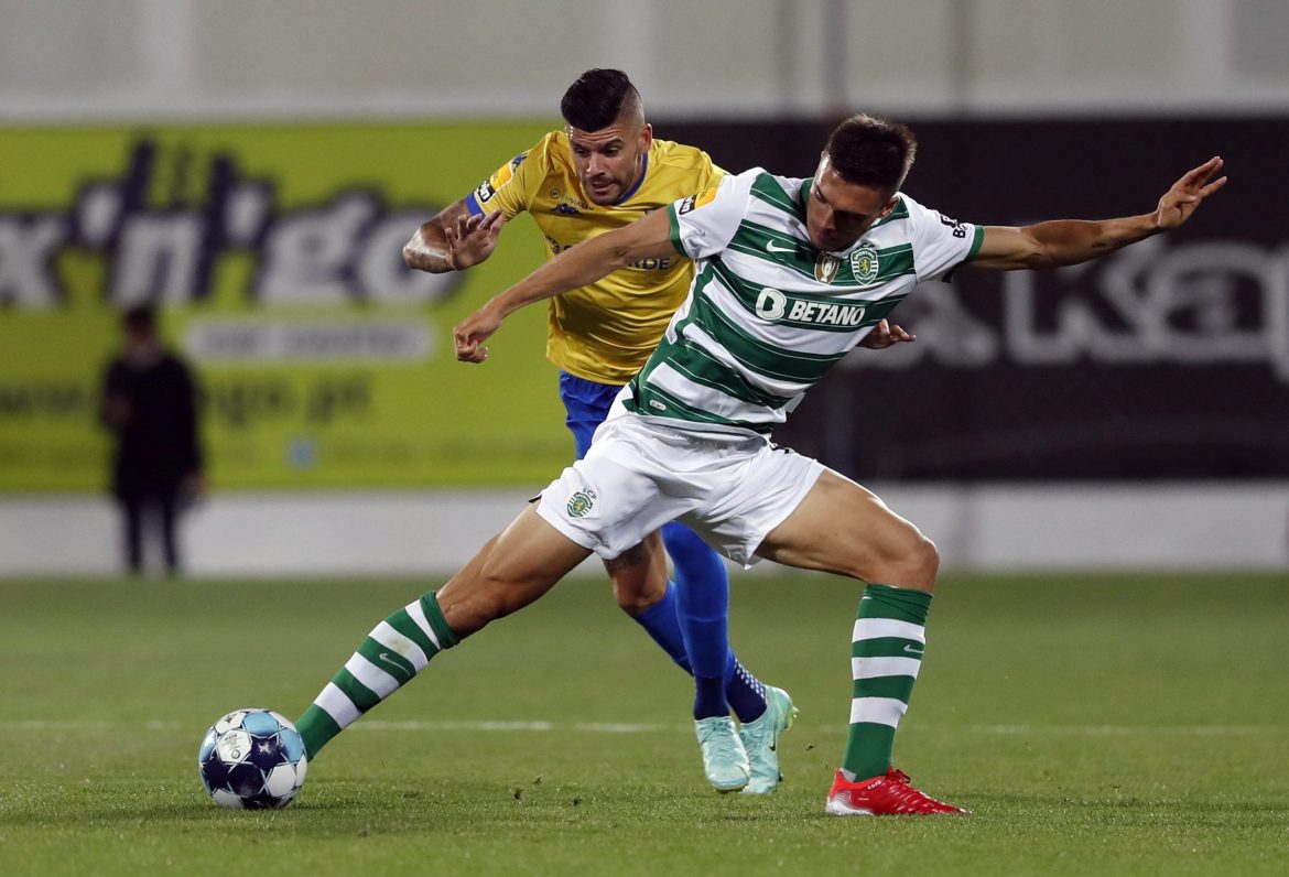 Wolves the "favourite" to sign Palhinha